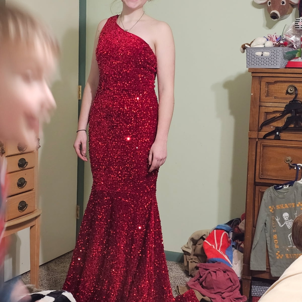 Stunning Red Sequin One-Shoulder Gown